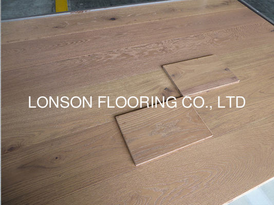 Quality Popular European Oak Engineered Wood Flooring 490mm-2200mm Length factory