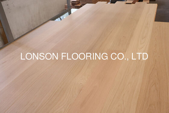 Quality European Oak Engineered Wood Flooring 1900x190mm 14/3MM AB Grade with Medium Brushed UV Lacquer Surface factory