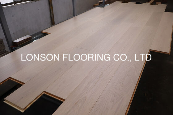 Quality European Oak Engineered Wood Flooring 1900x190x14/3MM AB Grade with UV Lacquer Finish factory