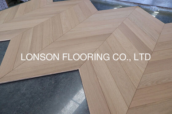 Quality 2 Layers Chevron Oak Engineered Wood Flooring Natural Vanished 510 x 90 x 10/4MM factory