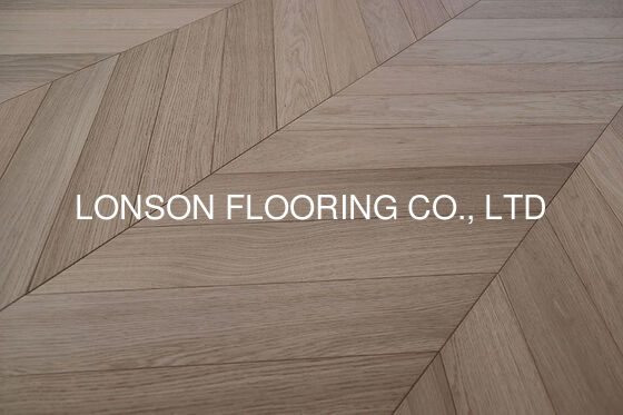 Quality 2 Layers Chevron Oak Engineered Wood Flooring Natural Vanished 510 x 90 x 10/4MM factory