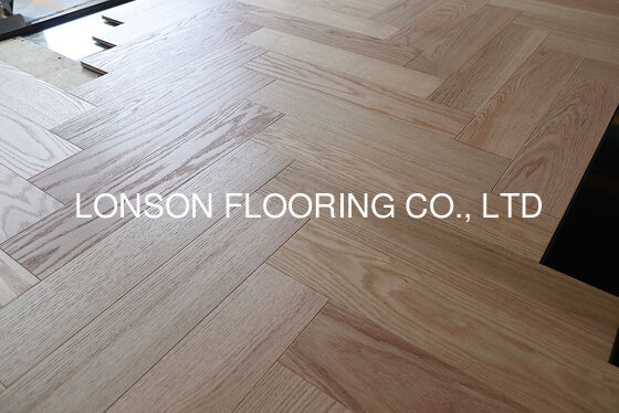 Quality AB Grade Engineered Red Oak Herringbone Flooring with Brushed Surface and Natural Lacquered Finish factory