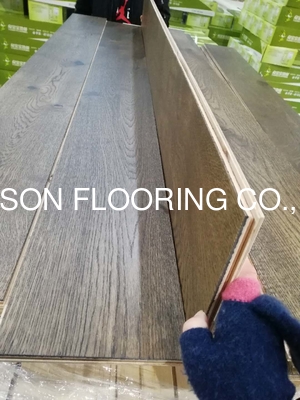 Quality Brown stained European Oak Engineered timber flooring, wood flooring supplier & exporter factory