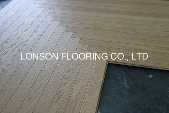 Quality 55mm Oak Herringbone Parquet Flooring with 4MM Top Veneer and 1200 x 55 x 14MM Size factory