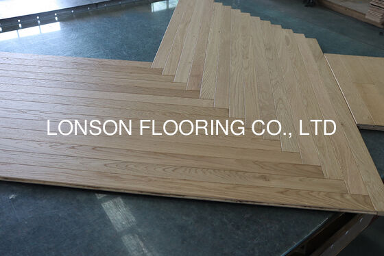 Quality 55mm Oak Herringbone Parquet Flooring with 4MM Top Veneer and 1200 x 55 x 14MM Size factory