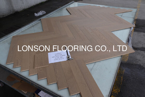 Quality Russian Oak Herringbone Multi-layers Engineered Wood Flooring, 600 x 90MM factory
