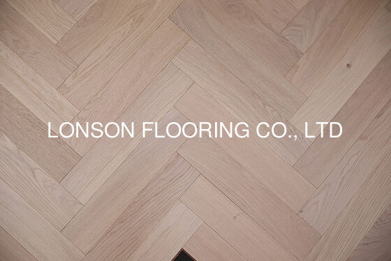 Quality Semi-solid Oak Herringbone Engineered Wood Flooring, 450 x 90 x 10/3MM factory