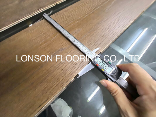 Quality Dark Natural Oil 3-Layer 220mm Wide Plank Oak Engineered Hardwood Flooring and Engineered Oak Flooring factory