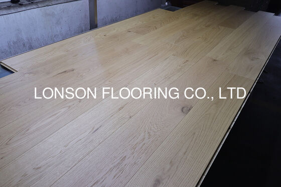 Quality 220mm Wide Plank UV Lac 3-Layer Oak Engineered Hardwood Flooring and Engineered Oak Flooring factory
