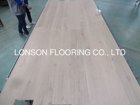 Quality smoked, handscraped & brushed European Oak engineered wood flooring,220*20MM factory