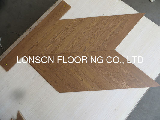 Quality Premium White Oak Chevron Engineered Wood Flooring Multi Layers factory