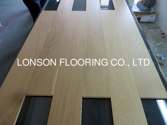 Quality Transparent Lacquered Oak Engineered Wood Flooring with selected ABC grade factory