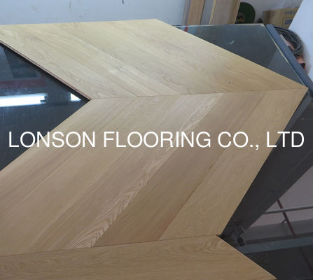 Quality Big Size 775 x 125mm Chevron Oak Engineered Wood Flooring with 25 Years Residential Warranty and E0 Formaldehyde Emission factory