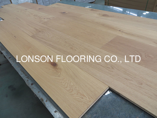 Quality wax oiled European Oak wide plank wood flooring to UK, character grade factory