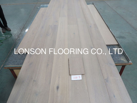 Quality Smoked And Stained White Oak Engineered Flooring For Rustic Style factory