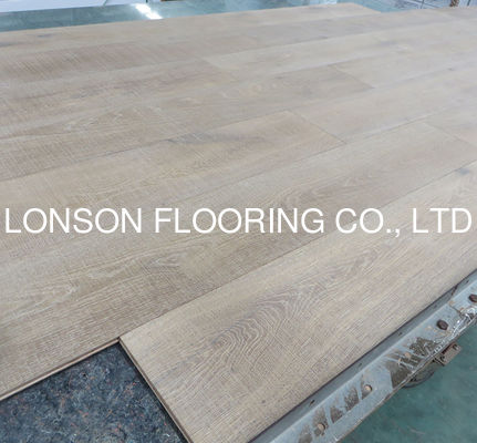 Quality 220mm Width European Oak Engineered Wood Flooring with ABCD Grade and 25 Years Residential Warranty factory