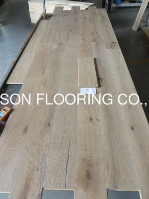 Quality rustic oak 3-layers engineered wood flooring with chatter mark factory
