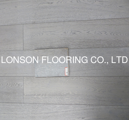 Quality smoked Oak Engineered Wood Flooring with silver powder factory