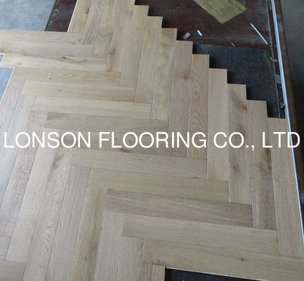 Quality Eco Friendly White Oak Herringbone Parquet Flooring Smoked Color 04 factory