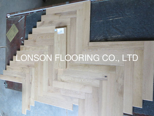 Quality Eco Friendly White Oak Herringbone Parquet Flooring Smoked Color 04 factory