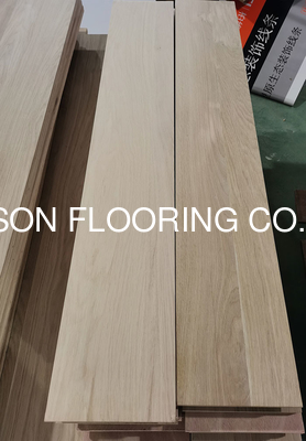 Quality Unfinished Multi Layers Engineered Oak Wood Riser, Good Quality and Good Price factory
