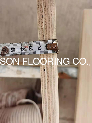 Quality Unfinished Multi Layers Engineered Oak Wood Riser, Good Quality and Good Price factory