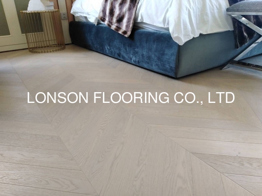 Quality White Stained Oak Chevron Engineered Wood Flooring, Premium Grade factory