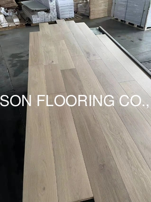 Quality White Oiled & Smoked French Oak Engineered Wood Flooring to UK factory