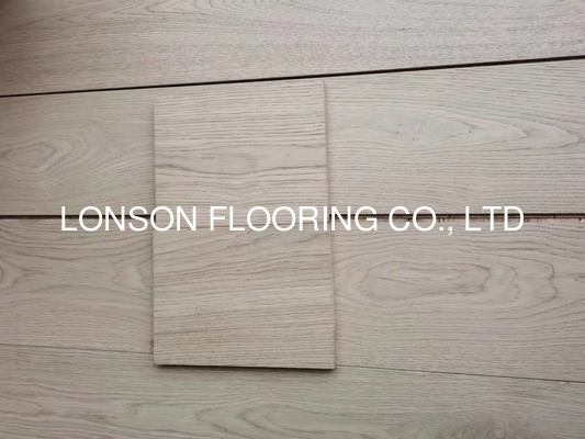 quality Popular Invisible Lacquered Natural Oak Engineered Hardwood Flooring factory