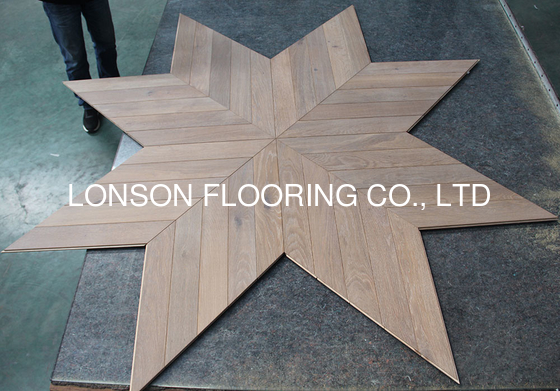 Quality Smoked & White Oiled Oak Chevron Engineered Wood Flooring factory