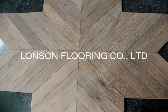 Quality Smoked & White Oiled Oak Chevron Engineered Wood Flooring factory