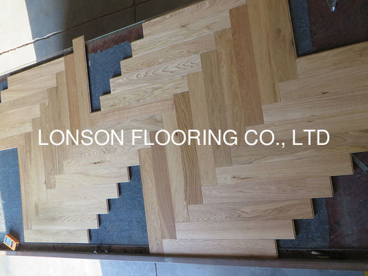 Quality Natural Oak Herringbone Engineered Parquet Flooring, 600 X 70 X 10MM factory